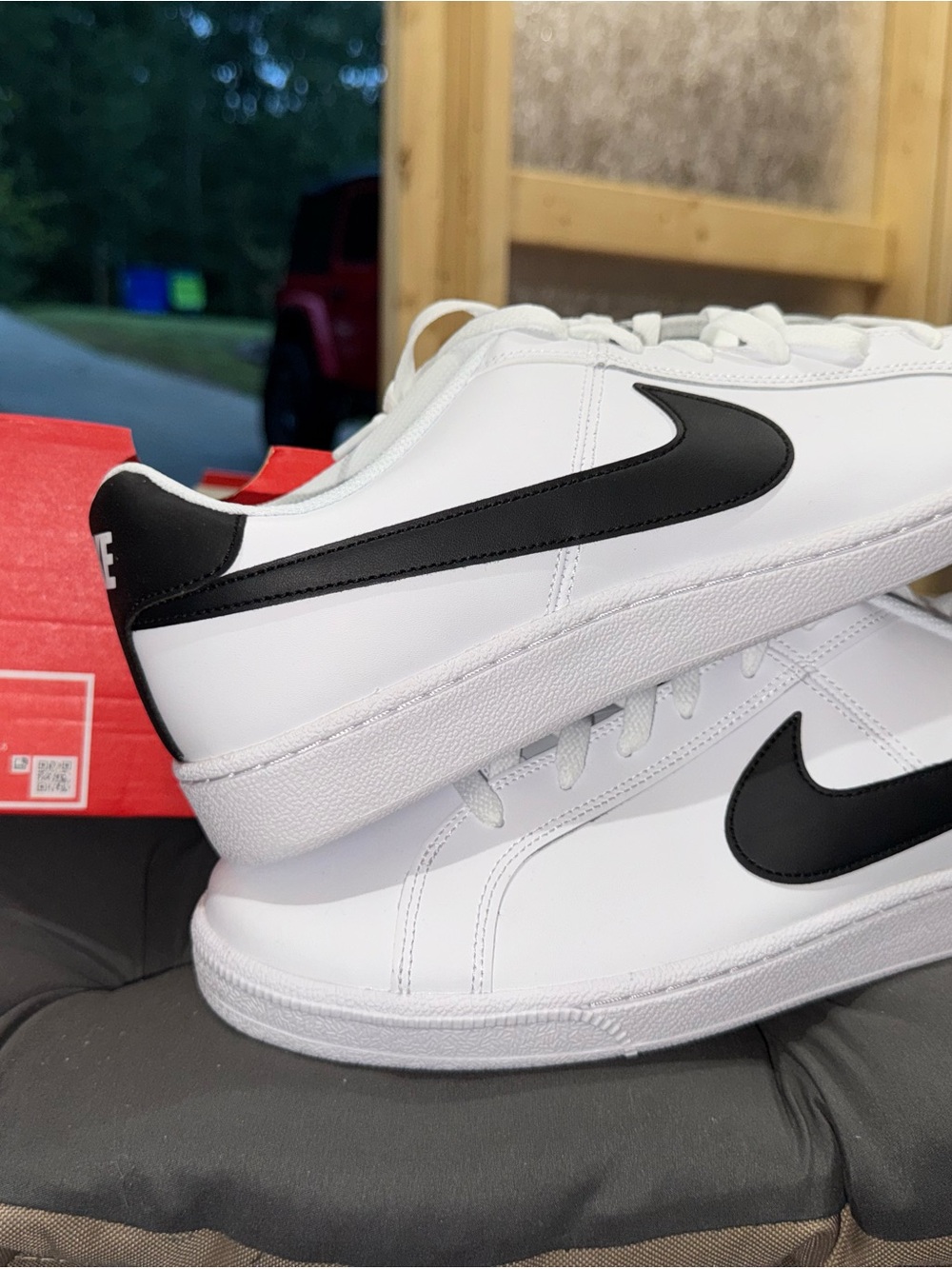 Nike Court Royale Men’s Size 13 White Black Classic Low Top Sneakers